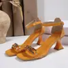 Sandalias de Cadena de Talla Grande Europea y Americana de Una Tira con Tacón Medio para Mujer, Transfronterizas, Puntera Cuadrada, Hebilla, Adelgazantes, Sandalias de Moda