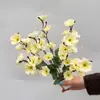 Simulación de flor de ciruelo chino de invierno, flor de ciruelo rojo, rama de garra de invierno seca, arreglo floral, montaje de boda, decoración floral, arreglo floral