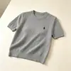 Suéter de Tricô Torcido para Mulheres, Manga Curta, Novo Estilo Primavera/Verão 2026, Pulôver Gola Redonda, Bordado de Pônei, Blusa Lisa, Fonte Direta