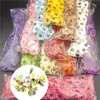Flor de Tela Pequeña de Flor de Ciruelo Guirnalda de Flores Artificiales Material DIY Hecho a Mano Accesorios de Flores Falsas Decoración de Crisantemo Boda Caja de Dulces