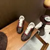 Zapatillas de entrenamiento alemanas de colorblock retro para mujer que aumentan la altura, nuevo modelo otoño 2026, versátiles, ligeras, cómodas, zapatillas casuales