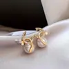 Pendientes de Botón con Diamantes Letra Doble C Perla Moda de Lujo Accesible para Mujer 2024 Pendientes de Gama Alta