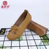 Zapatos Casuales para Madres de Mediana Edad y Mayores, Estilo Nuevo Primavera y Otoño 2026, Suela de Goma, Cuero Transpirable, Bordados, Sin Cordones