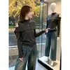 Estilo Único Outono/Inverno 2026, Blusa Base de Tricô Ondulado Off-Shoulder, Tamanho Plus, Versátil, Rejuvenescedor, Emagrecedor, Gola Meia-Alta