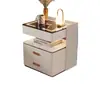 Mesa de Cabeceira Inteligente Simples Moderna Luxo Leve Carregamento Sem Fio Armazenamento Integrado Quarto Três Gavetas Gabinete de Cabeceira em Couro Patinha de Gato
