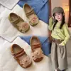 Zapatos de Malla con Flores de Gamuza de Moda para Niñas Estilo Vacacional 2026 Primavera/Otoño Nuevos Zapatos de Rendimiento de Suela Suave Planos Versátiles