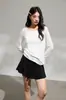 Conjunto casual Lulu Feng de 3 peças para mulheres, justo ao corpo, elástico, com capuz e zíper, coleção de outono 2026, apresentando um design de saia-calça com perna levemente flare