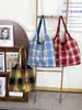 Bolsa de Hombro Reversible de Cuadros Retro Americano Nueva Otoño/Invierno 2026 Bolso Tote de Lana Suave Bolso de Tela Casual y Relajado