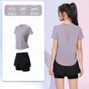 Conjunto esportivo profissional feminino para corrida de verão, roupa solta e respirável de manga curta de secagem rápida, roupa de yoga de alta elasticidade para treino indoor