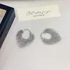 Pinzas para Orejas Metálicas Estilo Europeo y Americano, Línea Exagerada, Forma de Corazón, Pendientes Sencillos de Moda y Elegantes, Accesorios para Orejas de Gama Alta al por Mayor