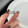 Anillo de Diamante Cepillado Calado Estilo Lujo Ligero, Diseño Vintage de Segunda Mano, Apertura de Anillo Ondulada, Anillo Ajustable