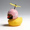 Decoração de Carro Pato Amarelo Pequeno, Capacete Tendência do Tiktok para Carros e Motos, Pato Quebra-Vento Estilo Celebridade da Internet Acessório para Carro