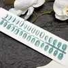 Uñas Postizas de Color Azul Claro Sólido Estilo Ojo de Gato Ancho, Arte de Uñas Simple y Fresco Estilo Elegante, Set de 30 Piezas con Uñas Pre-dimensionadas