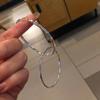 Nuevo diseño pulsera de doble aro trébol de cuatro hojas mujeres moda fresca alto sentido simple pulsera doble joyería al por mayor