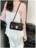 Bolsa Exclusiva Francesa de Um Ombro para Mulheres 2026 Nova Chegada da Primavera Textura de Alta Qualidade Pequena Bolsa Quadrada Bolsa Transversal para o Dia a Dia Bolsa Pequena