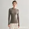 Suéter Base de Punto Fino para Primavera, Modelo Nuevo con Cuello Semi-Alto, Corte Ajustado, Lana Pura, Color Blanco-Gris Yangzi Delgado