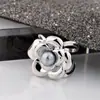 Bijuterias estilo japonês e coreano moda pérola camélia fivela de toalha de seda corsage feminino broche de alfinete versátil pin de gola para xale