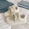 Zapatillas Blancas de Estilo Coreano a Cuadros Bloque de Color Frescas de Color Claro con Suela Gruesa Suela Suave para Estudiantes y Viajes de Commuter Verano 2026