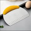 Cuchillo para hornear semicircular de acero inoxidable para el hogar, raspador de harina para pasteles y crema, con escala, venta al por mayor de fábrica