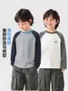 Conjunto de 2 peçasCamisetas de Manga Longa Europeias para Meninos Outono Roupa de Algodão Puro Novas Roupas Infantis Bebê Estilo Primavera e Outono Meninos Modernos