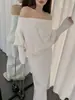Conjunto de vestido de punto off-shoulder estilo francés para mujer, nuevo conjunto de dos piezas elegante de top y falda off-shoulder para otoño e invierno