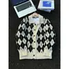 Cardigan suéter de malha losango masculino casal gola polo jaqueta cardigan estilo old money outono inverno fábrica transfronteiriça atacado