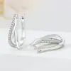 Suministro Exclusivo Transfronterizo de Populares Aretes de Aro Curvos de Cobre Blanco de Tres Círculos, Aretes Originales Ligeros de Lujo de Moda Versátiles para Mujer