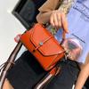 Bolso Cuadrado Pequeño de Piel de Vaca Elegante y de Alta Gama 2026 Nuevo Bolso de Mujer de Venta Caliente Moderno Versátil Bolso de Mano para el Trabajo Bolso de Hombro