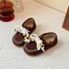 Zapatos de vestir sencillos de moda para niñas, nueva colección primavera/otoño 2026, zapatos infantiles de cordones, suela blanda, slip-on, versátiles para uso en exteriores, estilo boho