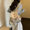Mochila xadrez moderna e fresca para mulheres, novo estilo 2026, grande capacidade, estilo preppy, mochila casual, mochila estudantil leve