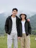 Nueva chaqueta casual unisex, versátil para hombres y mujeres, adecuada para parejas, chaqueta transpirable para exteriores, resistente al agua, con capucha desmontable y personalizable con impresión de logo