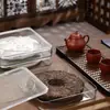 Caja de Almacenamiento de Té Pu'er Estilo Chino Caja de Almacenamiento de Pasteles de Té Sellada a Prueba de Humedad Estante de Exhibición Multicapa Caja de Exhibición a Prueba de Polvo Plástico
