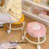 Taburete bajo con polea de flores, taburete universal para el hogar con ruedas, taburete pequeño, portátil, para niños, taburete de entrada para cambiar zapatos.