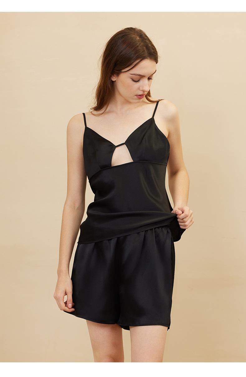 2201084--镂空性感吊带短裤套装_07