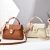 Bolsas Populares para Mulheres 2025 Novas Bolsas Versáteis Bolsas Femininas Bolsa Simples de Ombro Único Transversal Bolsa Quadrada Pequena Bolsa Feminina Moderna