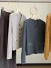 Suéter de Punto Trenzado Cuello en V Estilo Old Money para Mujer Otoño/Invierno Nuevo Estilo Coreano Bloque de Color Bolsillo Falso Top Adelgazante