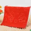 Atacado de fábrica microfibra ultrafina vermelho em relevo presente de casamento toalha pequena toalha quadrada presente de casamento