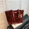 Bolso Tote Versátil de Moda Coreano para Mujer 2025 Nuevo Bolso de Hombro de Gran Capacidad para el Trabajo Bolso Casual de Axila para Mujer