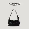 Bolsa tote plissada com fechamento por cordão para estudantes que vão ao trabalho, novo estilo coreano retrô em couro macio, bolsa de ombro única simples e estilosa, versátil