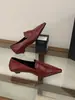 []2026 Otoño Nueva Llegada Punta Puntiaguda Estilo Británico Tacón Bajo Cuña Casual Europeo y Americano Mocasines Zapatos de Mujer