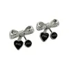 Pendientes de Letra con Lazo de Lujo Ligero para Mujer, Pendientes de Nicho Modernos y Sencillos con un Diseño de Alta Gama, Exquisitos y Populares Accesorios para Orejas