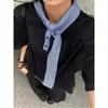 Camiseta Manga Curta Estilo Retrô Americano com Gola Patchwork, Unissex, Design Verão 2025 com Fita, Caimento Solto Camiseta para Casal