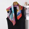 Pañuelo Cuadrado de Algodón Estilo Pintura al Óleo con Estampado de Arte Vintage, Pañuelo de Seda Decorativo Suave y Versátil, Nuevo Pañuelo de Cuello de Moda para Mujer