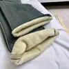 Jeans Reto Grosso com Forro de Fleece Azul Vintage Feminino Inverno Plus Size Menina Cheinha Cintura Alta Elástico Cobre o Quadril Emagrecedor Micro Flare