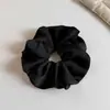 Scrunchie Exquisito de Cetim Jacquard Francês com Toque de Luxo, Elástico de Cabelo Estilo Relaxado Que Não Danifica o Cabelo, Faixa de Cabelo para Coque para Mulheres