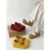Sapatos Femininos de Couro Estilo Rainha Retro Versáteis com Sola Grossa e Bico Baixo para 2026 Nova Coleção Primavera e Outono Aumentadores de Altura Mary Jane Birkenstock