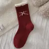 Calcetines Rojos Grandes de Año Zodiacal de Otoño e Invierno con Lazo Calcetines Lindos para Mujer Calcetines de Media Pantorrilla Ins de Moda Sin Costuras Calcetines Rojos de Año Nuevo