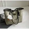Bolsa Tote Retrô de Grande Capacidade Feminina 2024 Nova Moda Texturizada Bolsa de Ombro Simples Popular Bolsa de Trabalho