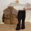 Conjunto de Otoño e Invierno para Niñas: Chaleco corto acolchado con solapa grande, Camiseta básica versátil de cuello alto, Pantalones acampanados gruesos con forro polar