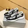 Zapatillas de estilo europeo y americano con bloques de color, zapatos deportivos atléticos transpirables de cuero genuino y malla para hombre, zapatillas blancas casuales de suela gruesa que aumentan la altura, estilo nuevo